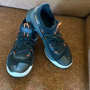 UA Curry 6 .  Size 10